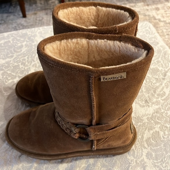 BearPaw Suede Adele Boots Braided Accent Fleece Lining Hickory Tan Size 7 - Picture 3 of 13